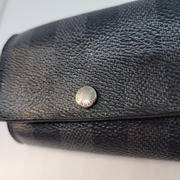 Louis Vuitton Damier Key Case/Holder - Picture 2 of 12